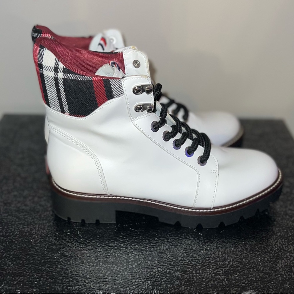 Tommy Hilfiger Boots